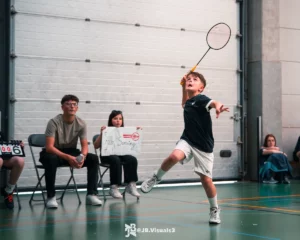 Jeune garçon coaching tournoi Coupe Ecoles des Jeunes