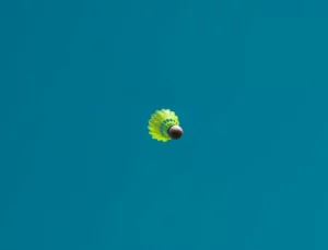 Volant plastique jaune